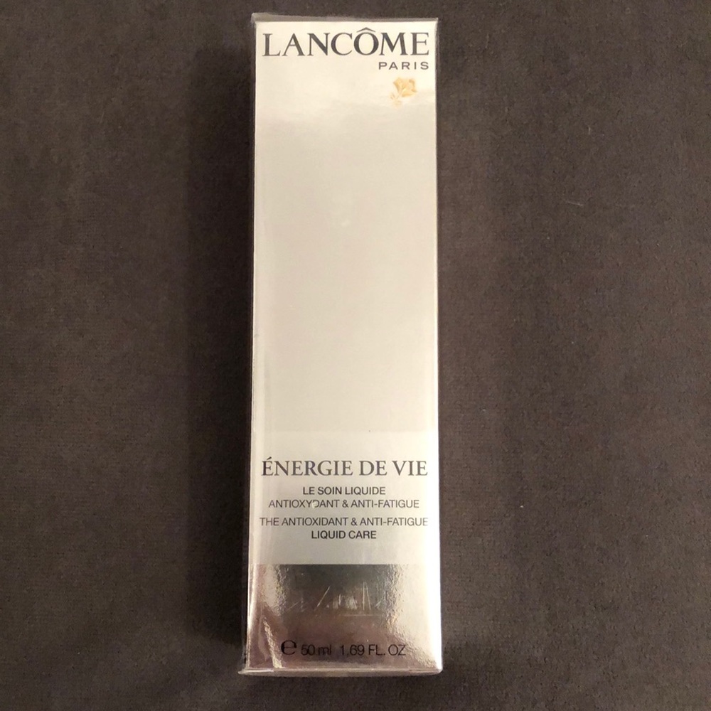 Lancome Energie De Vie
The Antioxidant & Anti-Fatigue Liquid Care